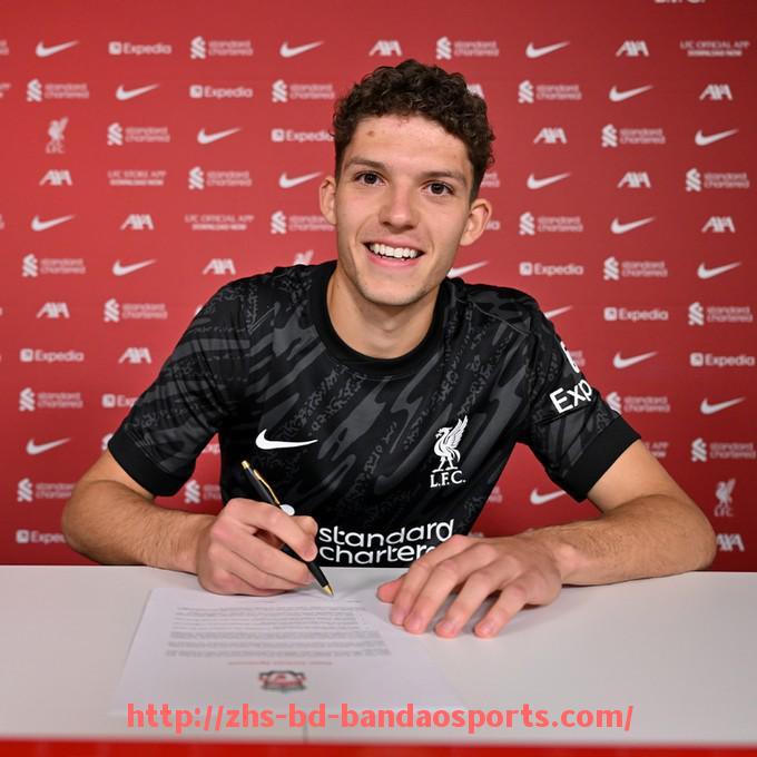 半岛体育-2017欧冠决赛开幕表演及现场活动亮点回顾