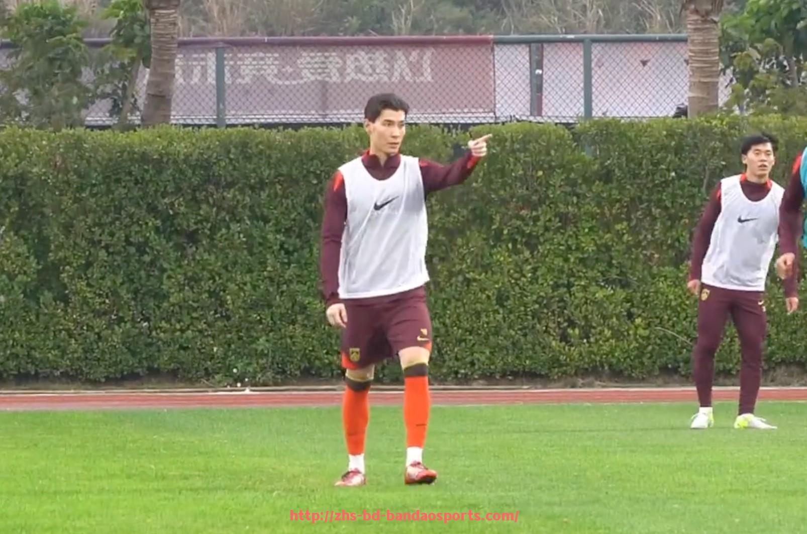 半岛体育-德甲球队logo拜仁：拜仁慕尼黑的标志与文化象征